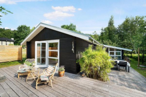 Hyggeligt Sommerhus I Femmøller Til 6 Personer, Ebeltoft